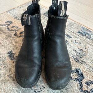 Blundstone boots size 3